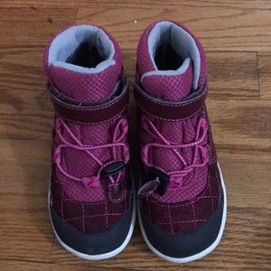 Girls Kai winter boots. EUC Size 11 toddler girl